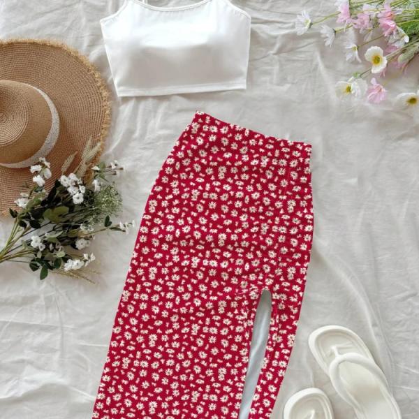 مجموعة من فوطة برباط بنقشات أزهار وتنورة قصيرة متقطعة للسيدات للأجازات والإجازات بتصميم عارضة